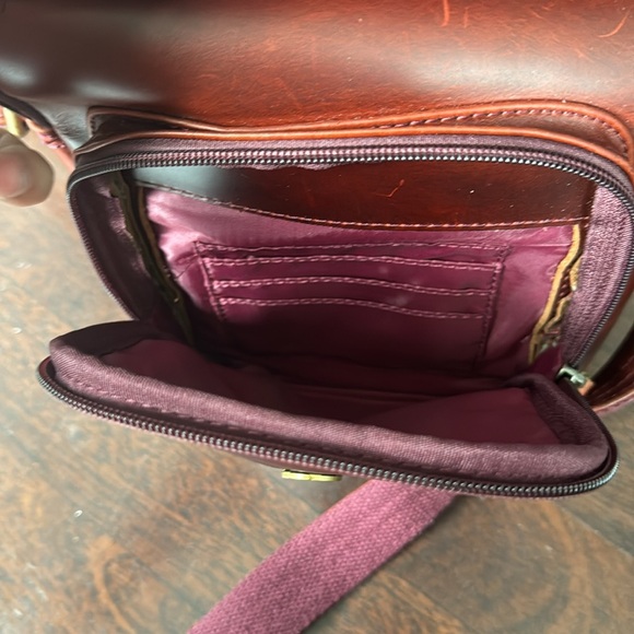 Conceal Carry Crossbody - Picture 9 of 15